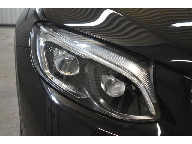 メルセデスベンツ ＧＬＣクーペ ２５０ ４マチック スポーツ （本革仕様） ４ＷＤ H29年 (関東) 99