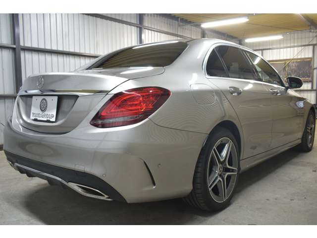 メルセデスベンツ Ｃクラス Ｃ２００ ローレウス エディション （ＢＳＧ搭載モデル） スポーツプラスパッケージ R1年 (関東) 99