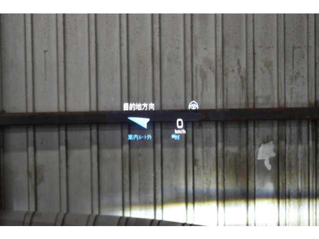 メルセデスベンツ Ｃクラス Ｃ２００ ローレウス エディション （ＢＳＧ搭載モデル） スポーツプラスパッケージ R1年 (関東) 99