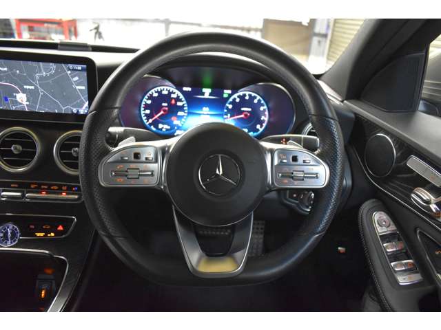 メルセデスベンツ Ｃクラス Ｃ２００ ローレウス エディション （ＢＳＧ搭載モデル） スポーツプラスパッケージ R1年 (関東) 99