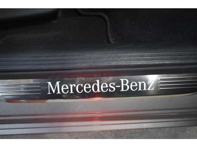 メルセデスベンツ Ｃクラス Ｃ２００ ローレウス エディション （ＢＳＧ搭載モデル） スポーツプラスパッケージ R1年 (関東) 99