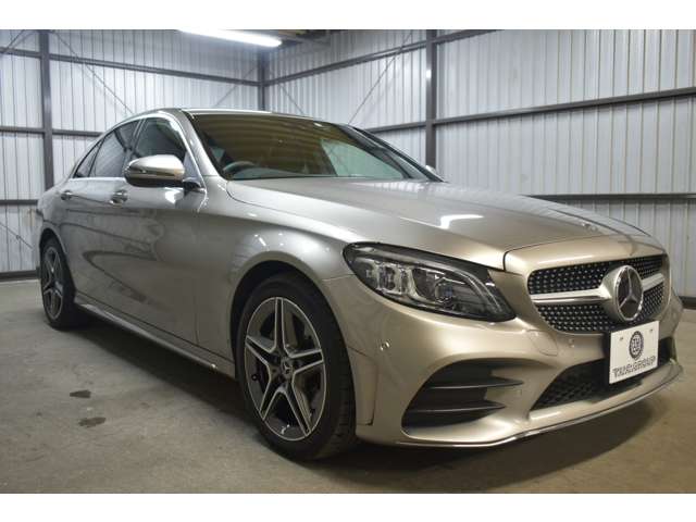 メルセデスベンツ Ｃクラス Ｃ２００ ローレウス エディション （ＢＳＧ搭載モデル） スポーツプラスパッケージ R1年 (関東) 99