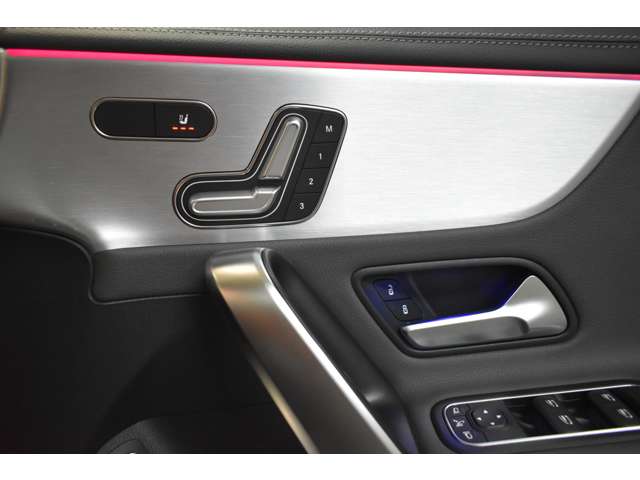 メルセデスベンツ ＣＬＡシューティングブレーク ＣＬＡ２５０ ４マチック ＡＭＧライン ４ＷＤ R2年 (関東) 99