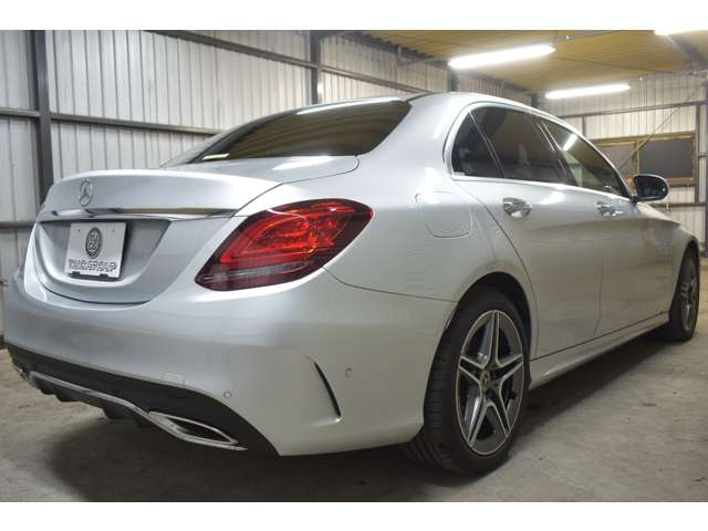 メルセデスベンツ Ｃクラス Ｃ２００ ローレウス エディション （ＢＳＧ搭載モデル） スポーツプラスパッケージ R1年 (関東) 99