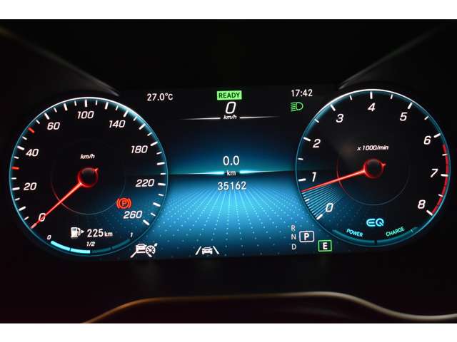 メルセデスベンツ Ｃクラス Ｃ２００ ローレウス エディション （ＢＳＧ搭載モデル） スポーツプラスパッケージ R1年 (関東) 99