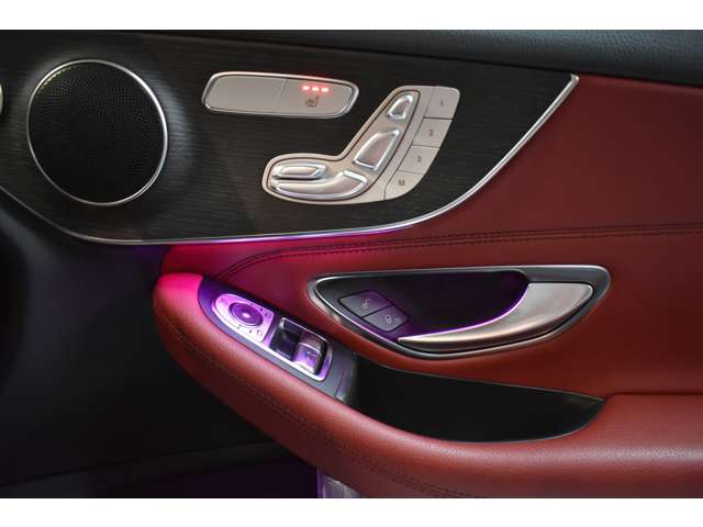 メルセデスベンツ Ｃクラス Ｃ１８０ スポーツ レザーエクスクルーシブパッケージ R1年 (関東) 99