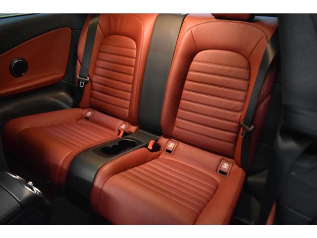 メルセデスベンツ Ｃクラス Ｃ１８０ スポーツ レザーエクスクルーシブパッケージ R1年 (関東) 99