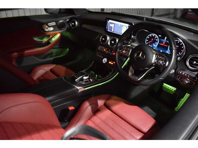 メルセデスベンツ Ｃクラス Ｃ１８０ スポーツ レザーエクスクルーシブパッケージ R1年 (関東) 99