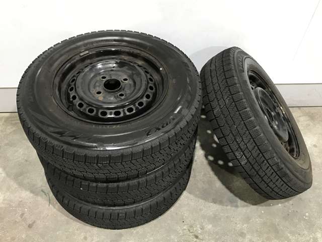 トヨタ パッソ １．０ Ｘ ユルリ ４ＷＤ H23年 (北海道) 99