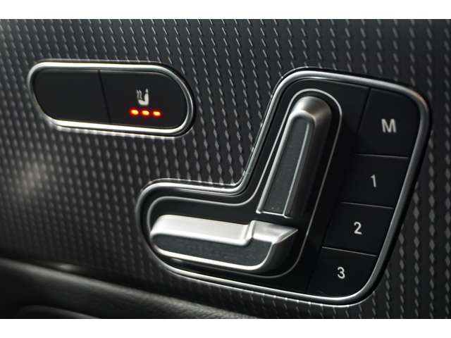 メルセデスベンツ ＧＬＡクラス ＧＬＡ２００ Ｄ ４マチック ディーゼルターボ ４ＷＤ R2年 (北海道) 99