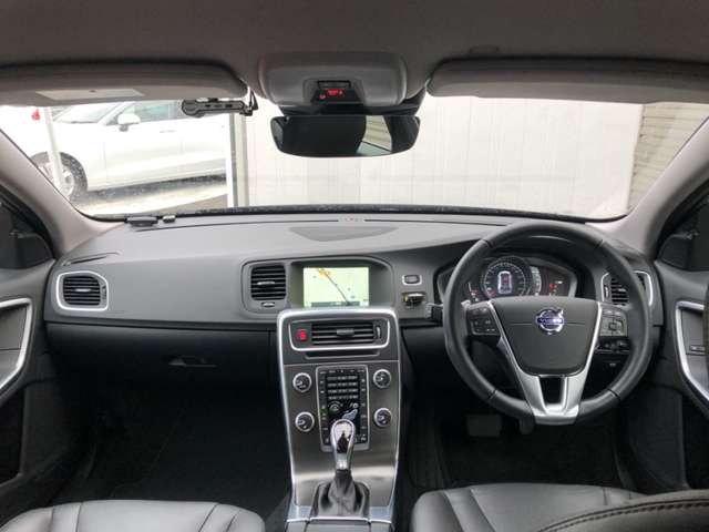 ボルボ Ｖ６０ Ｄ４ ＳＥ ディーゼルターボ H28年 (東北) 99