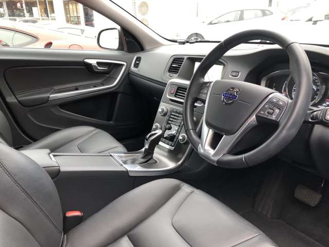 ボルボ Ｖ６０ Ｄ４ ＳＥ ディーゼルターボ H28年 (東北) 99