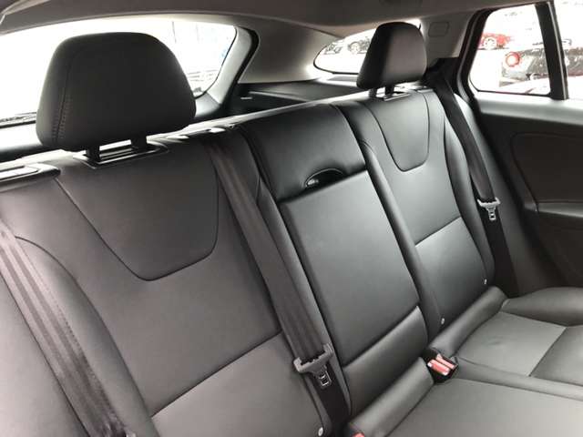 ボルボ Ｖ６０ Ｄ４ ＳＥ ディーゼルターボ H28年 (東北) 99