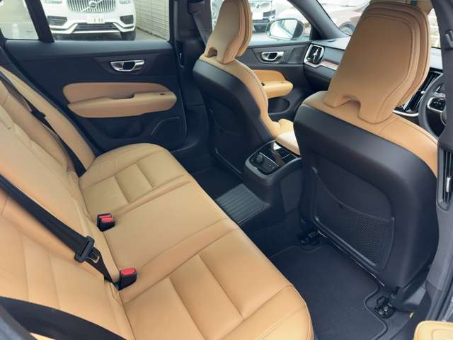 ボルボ Ｖ６０ リチャージ アルティメット Ｔ６ ＡＷＤ プラグイン ハイブリッド ４ＷＤ R6年 (東北) 99