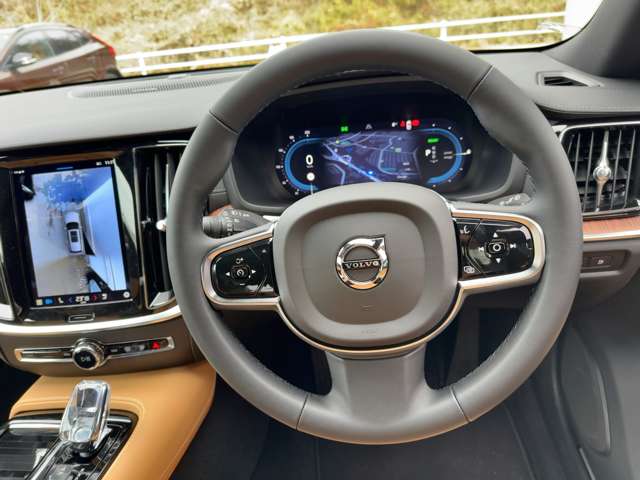 ボルボ Ｖ６０ リチャージ アルティメット Ｔ６ ＡＷＤ プラグイン ハイブリッド ４ＷＤ R6年 (東北) 99