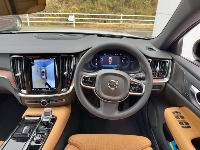 ボルボ Ｖ６０ リチャージ アルティメット Ｔ６ ＡＷＤ プラグイン ハイブリッド ４ＷＤ R6年 (東北) 99