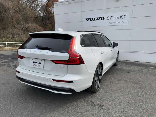 ボルボ Ｖ６０ リチャージ アルティメット Ｔ６ ＡＷＤ プラグイン ハイブリッド ４ＷＤ R6年 (東北) 99