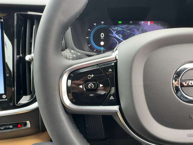 ボルボ Ｖ６０ リチャージ アルティメット Ｔ６ ＡＷＤ プラグイン ハイブリッド ４ＷＤ R6年 (東北) 99