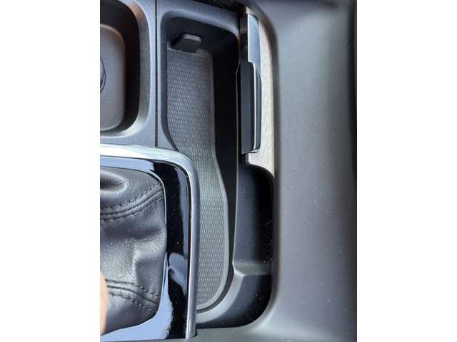 ボルボ ＸＣ６０ Ｔ５ ＡＷＤ インスクリプション ４ＷＤ R2年 (東北) 99