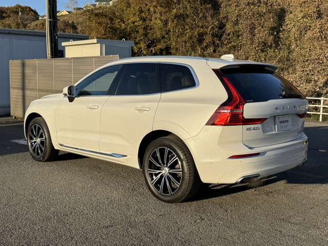 ボルボ ＸＣ６０ Ｔ５ ＡＷＤ インスクリプション ４ＷＤ R2年 (東北) 99