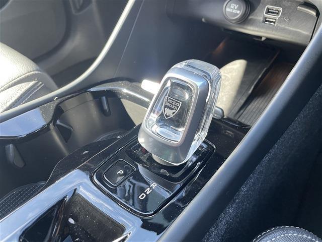 ボルボ ＸＣ４０ Ｔ４ ＡＷＤ インスクリプション ４ＷＤ R2年 (東北) 99