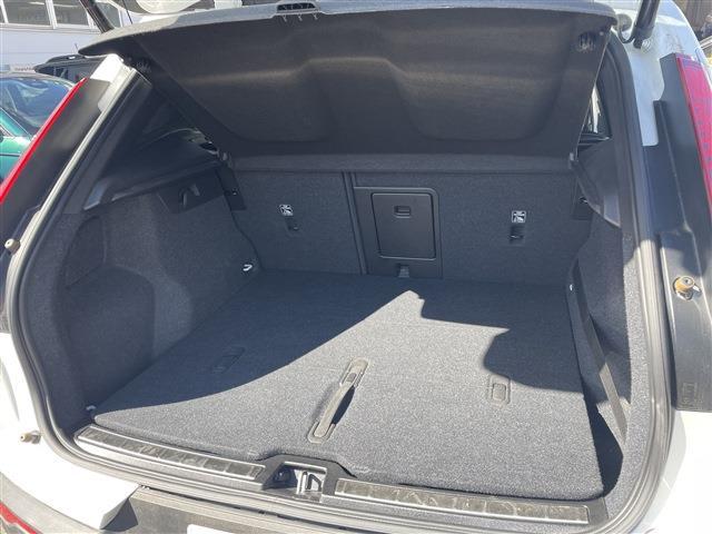 ボルボ ＸＣ４０ Ｔ４ ＡＷＤ インスクリプション ４ＷＤ R2年 (東北) 99