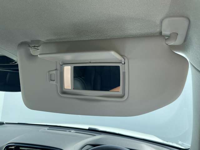 ボルボ ＸＣ４０ Ｔ４ ＡＷＤ インスクリプション ４ＷＤ R2年 (東北) 99