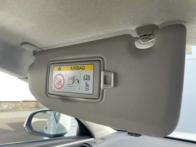 ボルボ ＸＣ４０ Ｔ４ ＡＷＤ インスクリプション ４ＷＤ R2年 (東北) 99