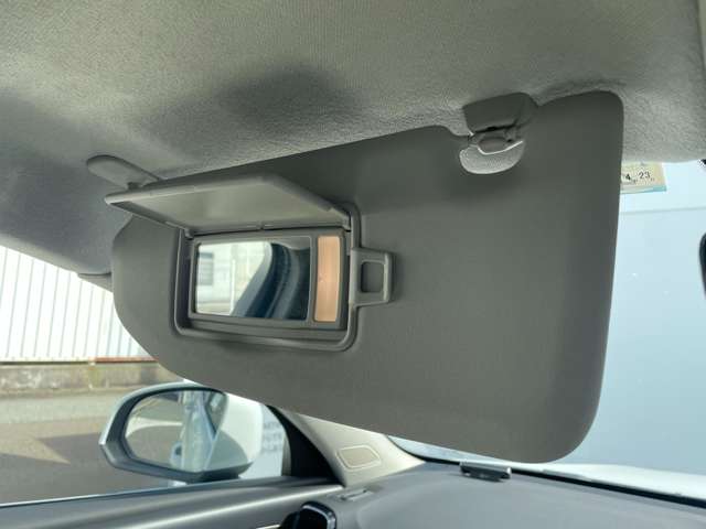 ボルボ ＸＣ４０ Ｔ４ ＡＷＤ インスクリプション ４ＷＤ R2年 (東北) 99