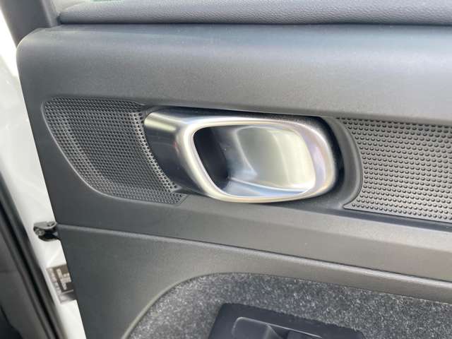 ボルボ ＸＣ４０ Ｔ４ ＡＷＤ インスクリプション ４ＷＤ R2年 (東北) 99