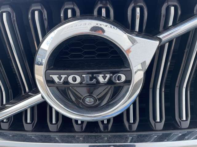 ボルボ ＸＣ４０ Ｔ４ ＡＷＤ インスクリプション ４ＷＤ R2年 (東北) 99