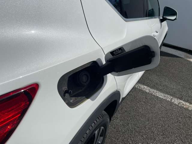 ボルボ ＸＣ４０ Ｔ４ ＡＷＤ インスクリプション ４ＷＤ R2年 (東北) 99