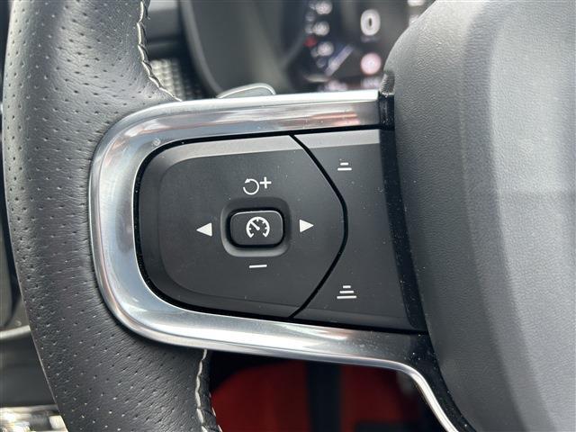 ボルボ ＸＣ４０ Ｔ４ ＡＷＤ Ｒデザイン ４ＷＤ R1年 (東北) 99