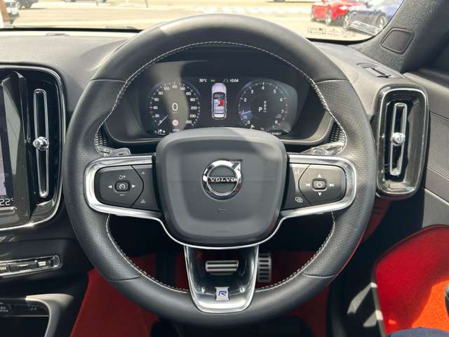 ボルボ ＸＣ４０ Ｔ４ ＡＷＤ Ｒデザイン ４ＷＤ R1年 (東北) 99