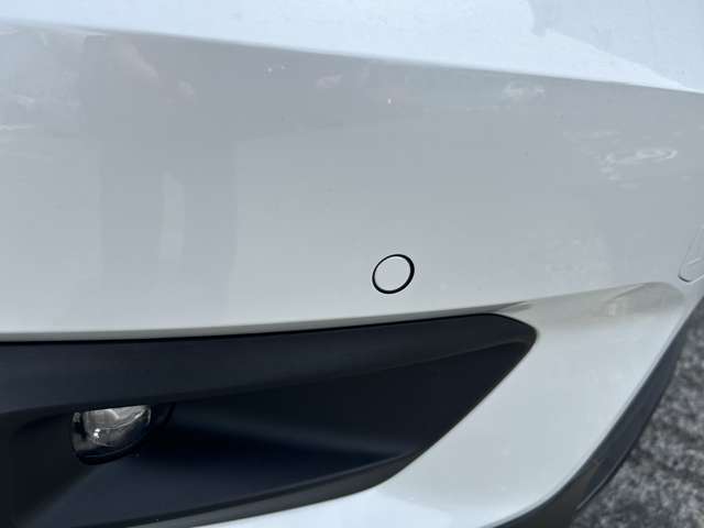 ボルボ ＸＣ４０ Ｔ４ ＡＷＤ Ｒデザイン ４ＷＤ R1年 (東北) 99