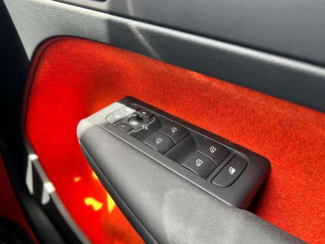 ボルボ ＸＣ４０ Ｔ４ ＡＷＤ Ｒデザイン ４ＷＤ R1年 (東北) 99