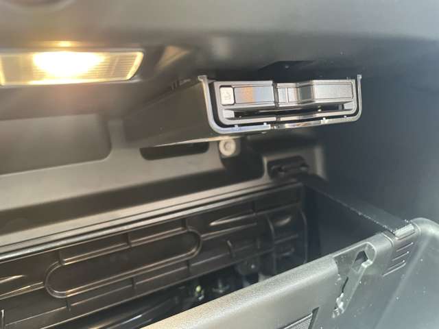 ボルボ ＸＣ４０リチャージ アルティメット シングルモーター R5年 (東北) 99