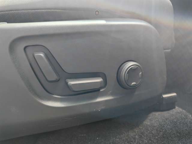 ボルボ ＸＣ４０リチャージ アルティメット シングルモーター R5年 (東北) 99