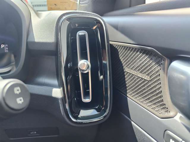 ボルボ ＸＣ４０リチャージ アルティメット シングルモーター R5年 (東北) 99