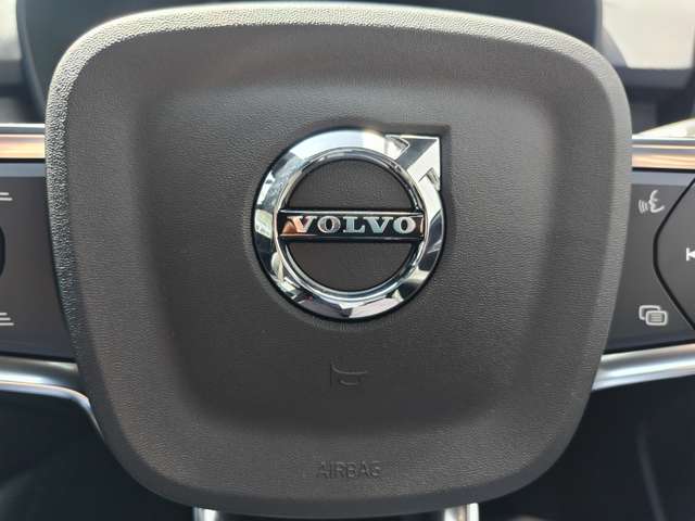 ボルボ ＸＣ４０リチャージ アルティメット シングルモーター R5年 (東北) 99