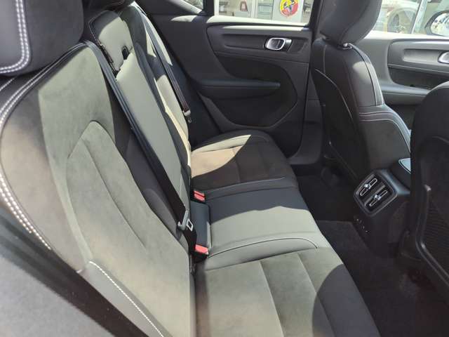 ボルボ ＸＣ４０リチャージ アルティメット シングルモーター R5年 (東北) 99