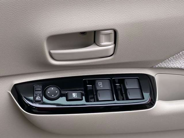 日産 ルークス ６６０ Ｘ ４ＷＤ R6年 (東北) 99