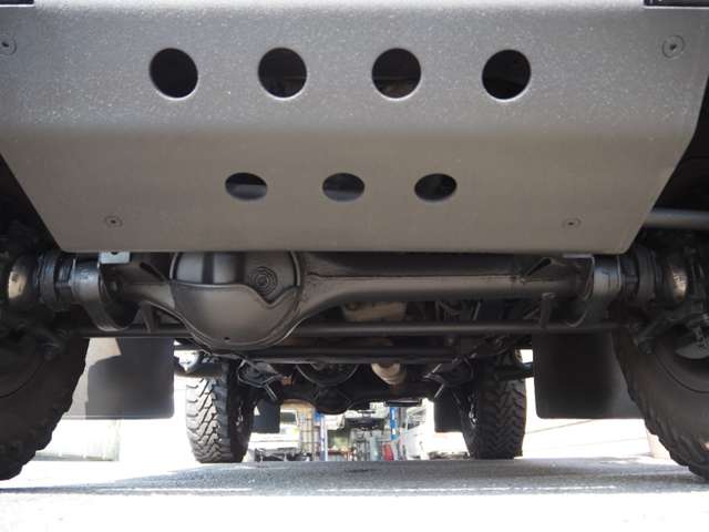 ランドローバー ディフェンダー ９０ R3年 (関東) 99