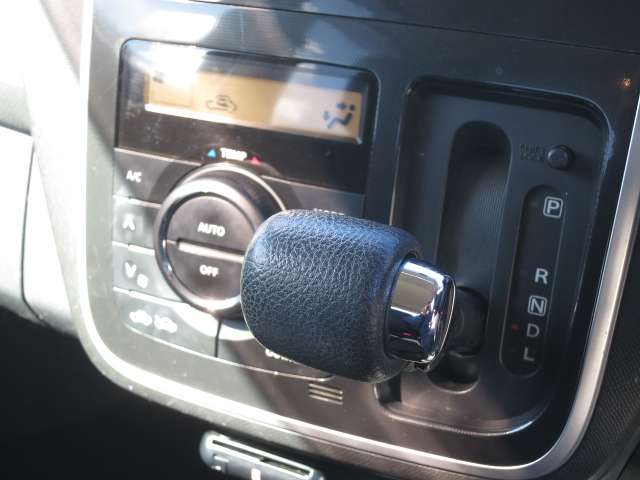 スズキ ワゴンＲ ６６０ スティングレー リミテッドＩＩ H24年 (関東) 99