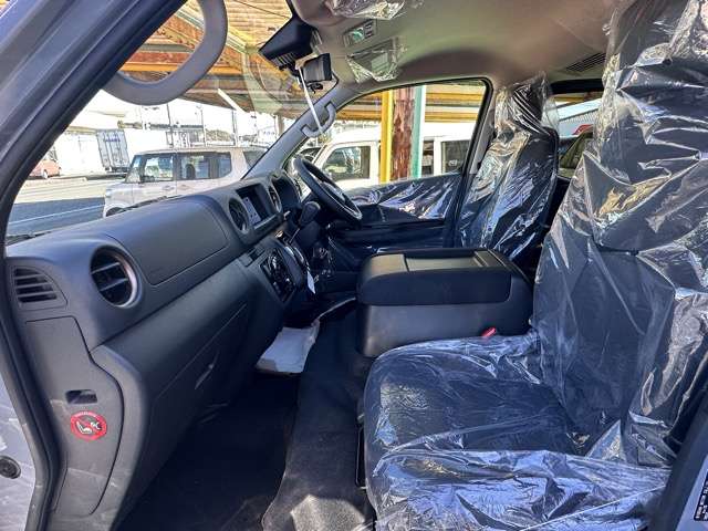 日産 キャラバンバン ２．４ グランド プレミアムＧＸ プロスタイル ロングボディ ディーゼルターボ ４ＷＤ R6年 (東海) 99