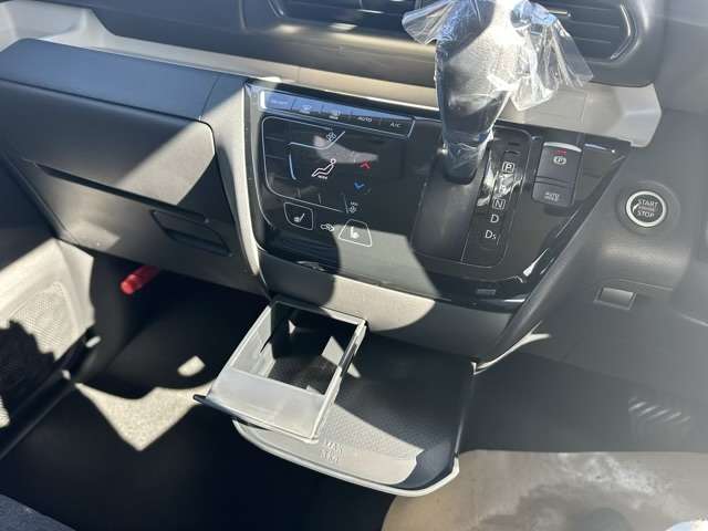 三菱 デリカ　ミニ ６６０ Ｔ プレミアム ４ＷＤ R6年 (東海) 99