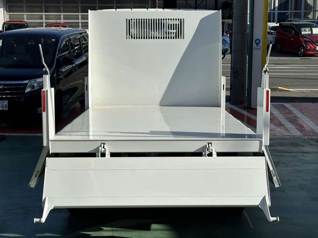 三菱フソウ キャンター ３．０ 強化ダンプ 全低床 ディーゼルターボ R6年 (東海) 99