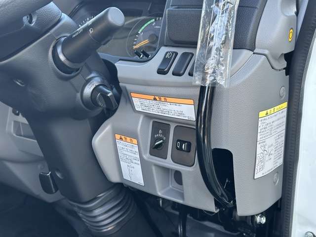 三菱フソウ キャンター ３．０ 強化ダンプ 全低床 ディーゼルターボ R6年 (東海) 99