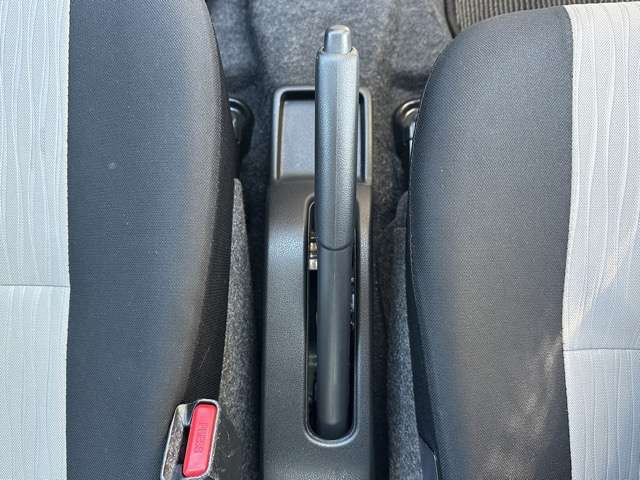 トヨタ ピクシス　エポック ６６０ Ｇ ＳＡＩＩＩ ４ＷＤ R4年 (東海) 99