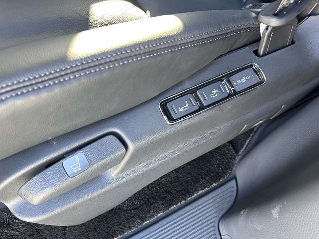 ホンダ オデッセイ　ハイブリッド ２．０ Ｅ：ＨＥＶ アブソルート ＥＸ R6年 (東海) 99